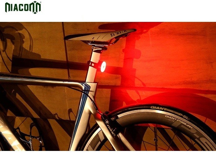 Waterproof Rear Bike Light , Rechargeable Bike Lights With Big Battery